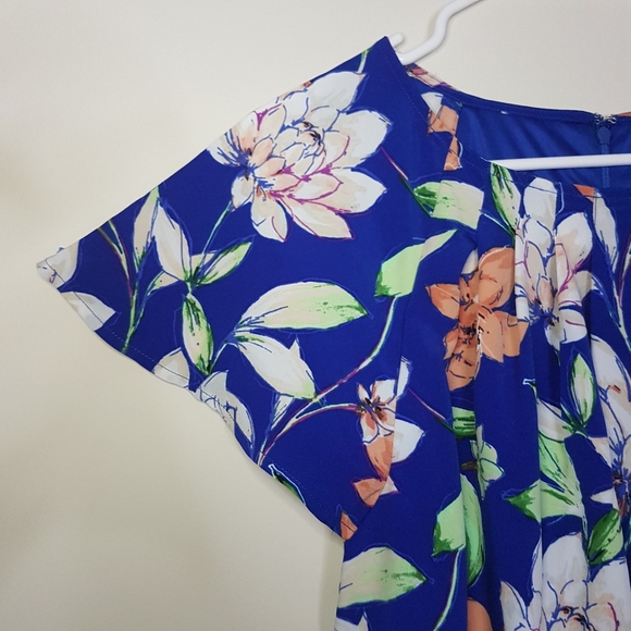 Signature Collection Blue Floral Print Jill Dress Size Small - Picture 6 of 11